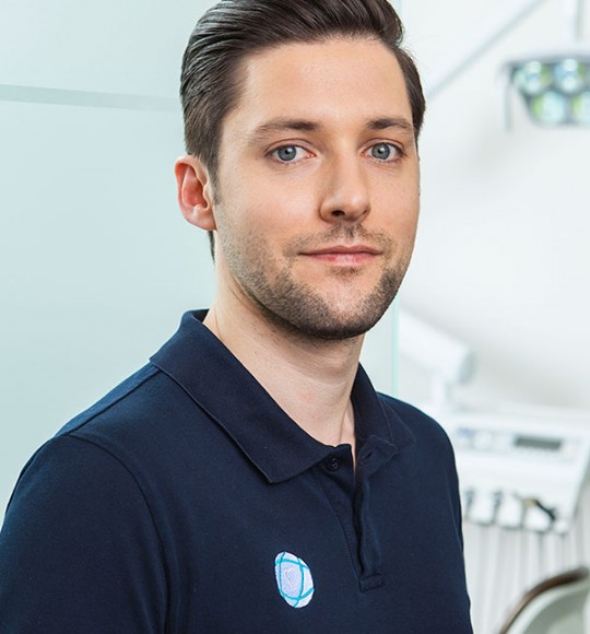 Dr. Alexander Kühn: Zahnarzt in Leinfelden – Echterdingen