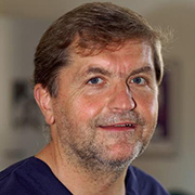 Dr. Lutz Schwitzky: Zahnarzt in Niederau