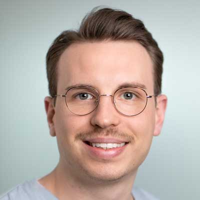  Sascha Jung: Zahnarzt in Reichelsheim (Odenwald)