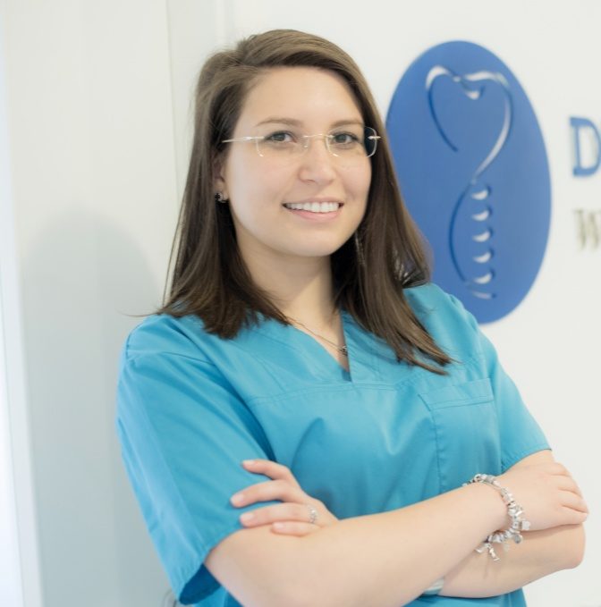 Dr. Med. Stom.   Cristine Iacob: Zahnärztin in Stuttgart