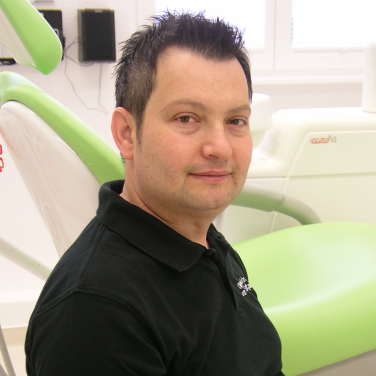  Themistoklis Papadopulos: Zahnarzt in  Rastatt